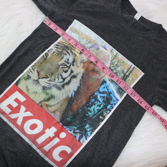 Dark Grey Joe Exotic from Tiger King T-Shirt - Size XS - Picture 8 of 11
